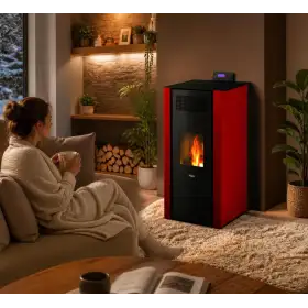 Mira 16 stufa a pellet hydro 16 kW rossa
