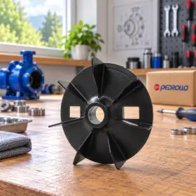 Ventilateur FAN-90 noir pour pompe électrique, axe de 24 mm, posé sur un établi d’atelier